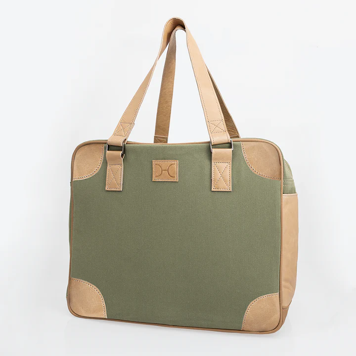 Canvas Weekender