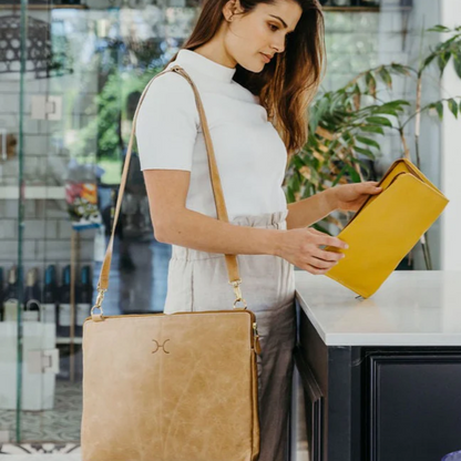 15" Leather Laptop Sling